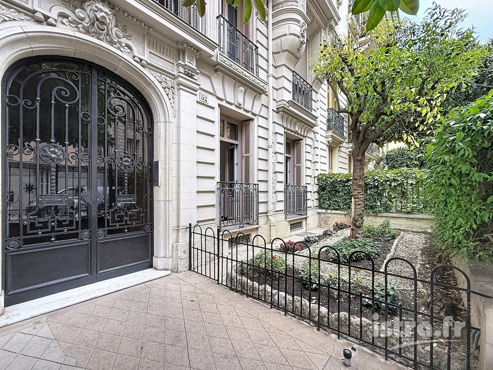 Nice Clémenceau – 2 pièces traversant 49,50m²