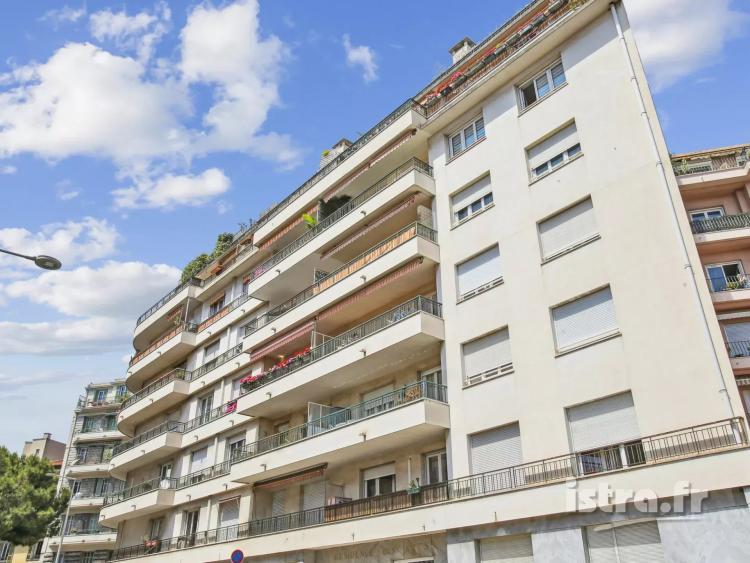 Nice Passy – Grand 2 pièces de 79 m² avec terrasse, résidence Rometti