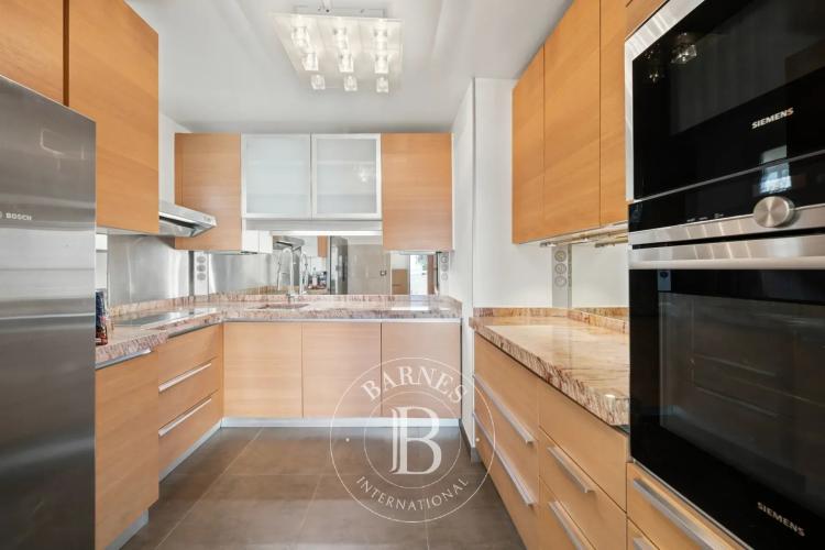 NICE - SAINT-PHILIPPE - APPARTEMENT EN DUPLEX - VUE MER PANORAMIQUE