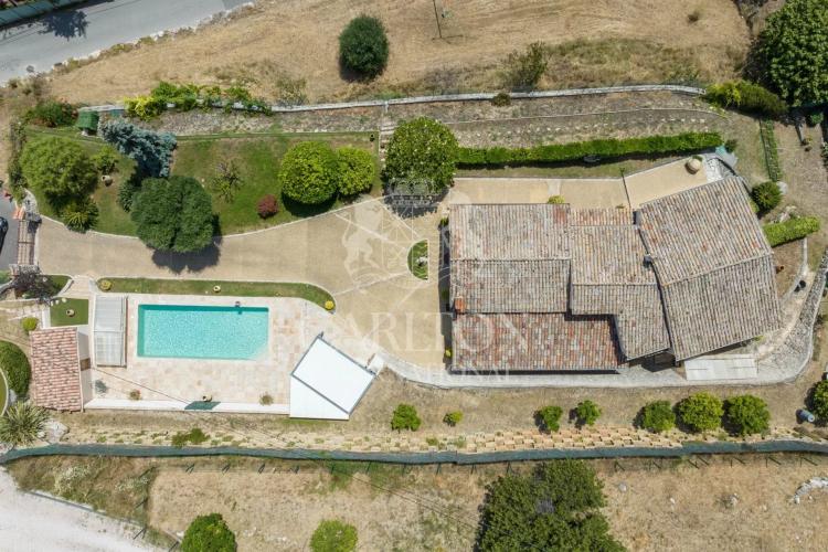 Havre de paix, proche de Nice, villa avec piscine