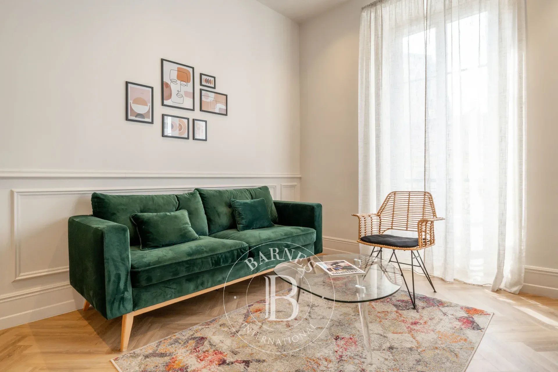 NICE – PROCHE PROMENADE DES ANGLAIS – APPARTEMENT ENTIÈREMENT RÉNOVÉ