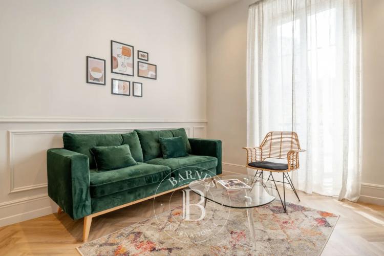 NICE – PROCHE PROMENADE DES ANGLAIS – APPARTEMENT ENTIÈREMENT RÉNOVÉ