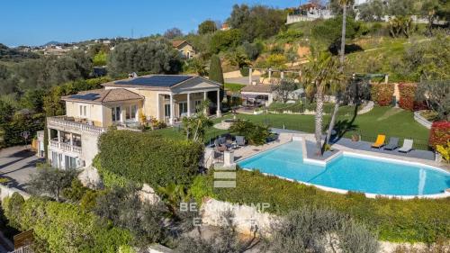 Co-Exclusivité - Villa néo-provençale 5 chambres avec piscine  - Nice Ouest