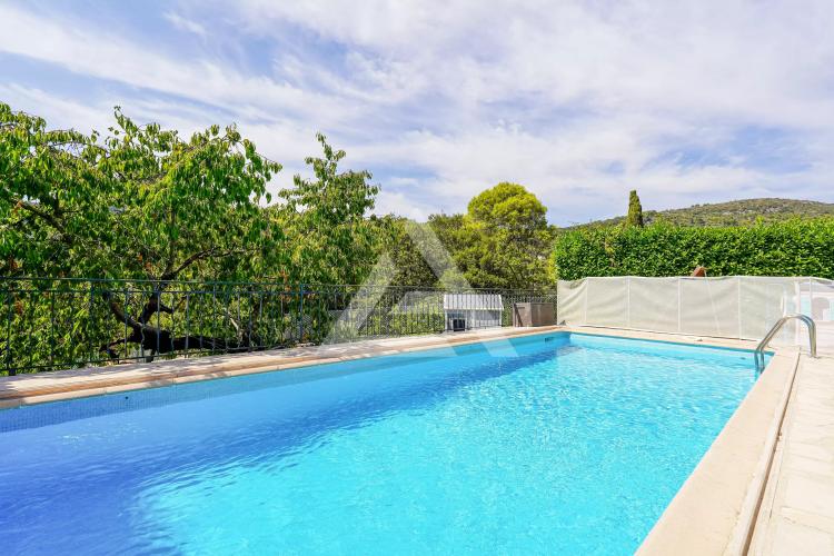 LA TRINITE - VILLA 5 CHAMBRES AVEC PISCINE