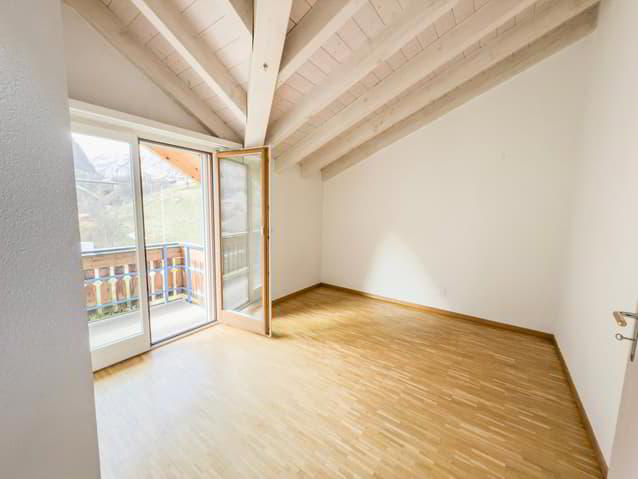 5hEjK_lookmove_237644506_7.jpg
