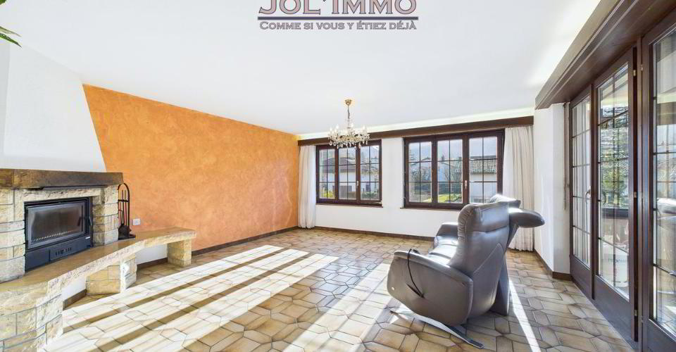 5ivrO_lookmove_237593194_4.jpg