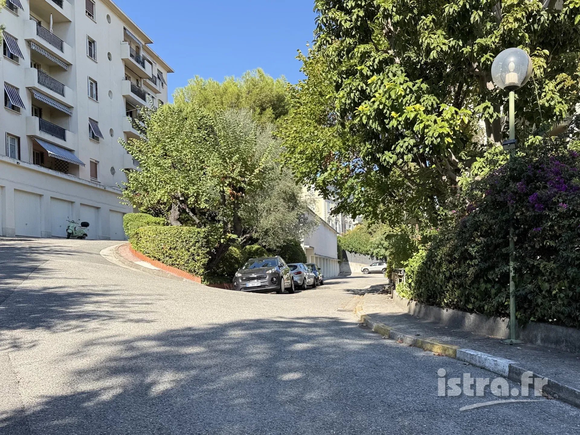 Nice Rue Aurore – Garage à vendre