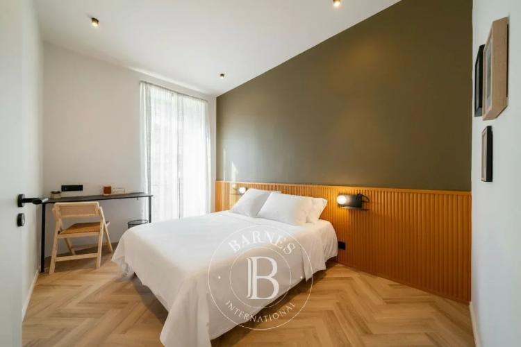 NICE – PROCHE PROMENADE DES ANGLAIS – APPARTEMENT ENTIÈREMENT RÉNOVÉ