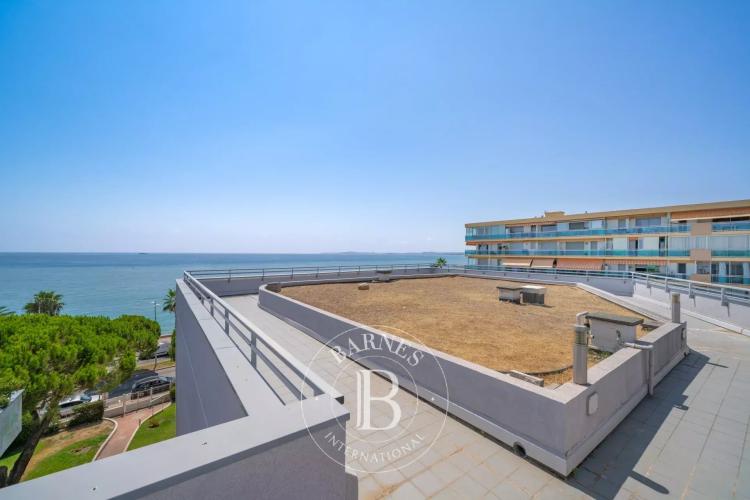 Appartement Cros de Cagnes à quelques mètres des plages et au calme