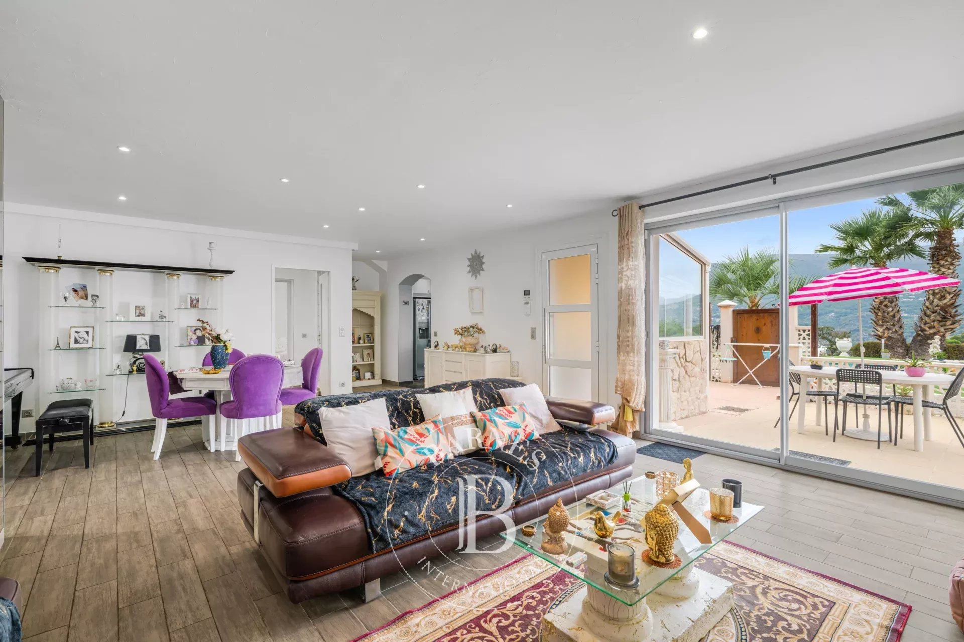 COLOMARS - PROPRIÉTÉ FAMILIALE DE 331 M² - PISCINE ET JARDIN DE 2 262 M²