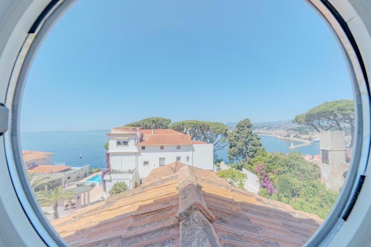 CAP DE NICE - VILLA-VUE MER - RÉNOVÉ