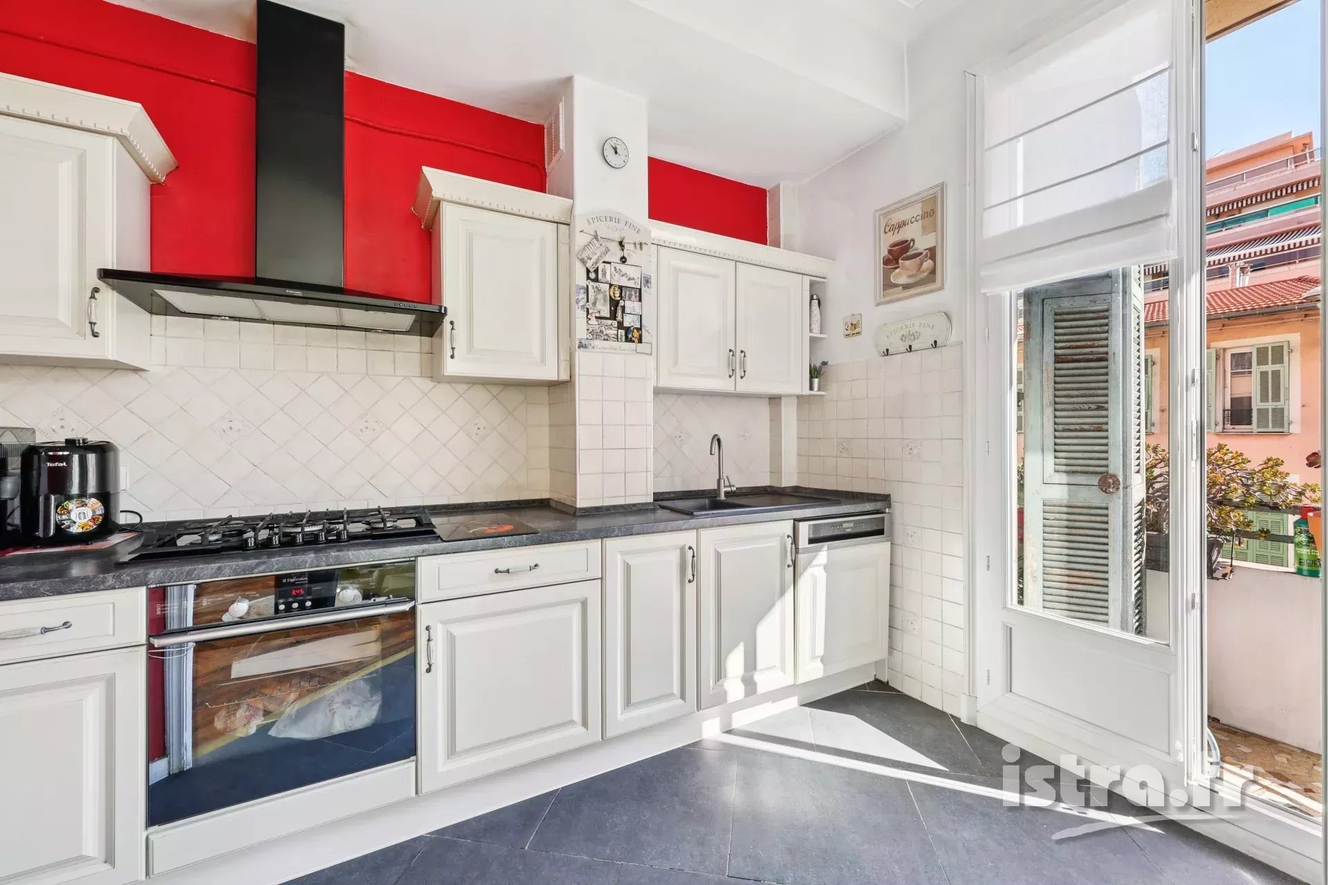 Nice quartier Saint-Etienne : Vaste 3 Pièces avec balcons