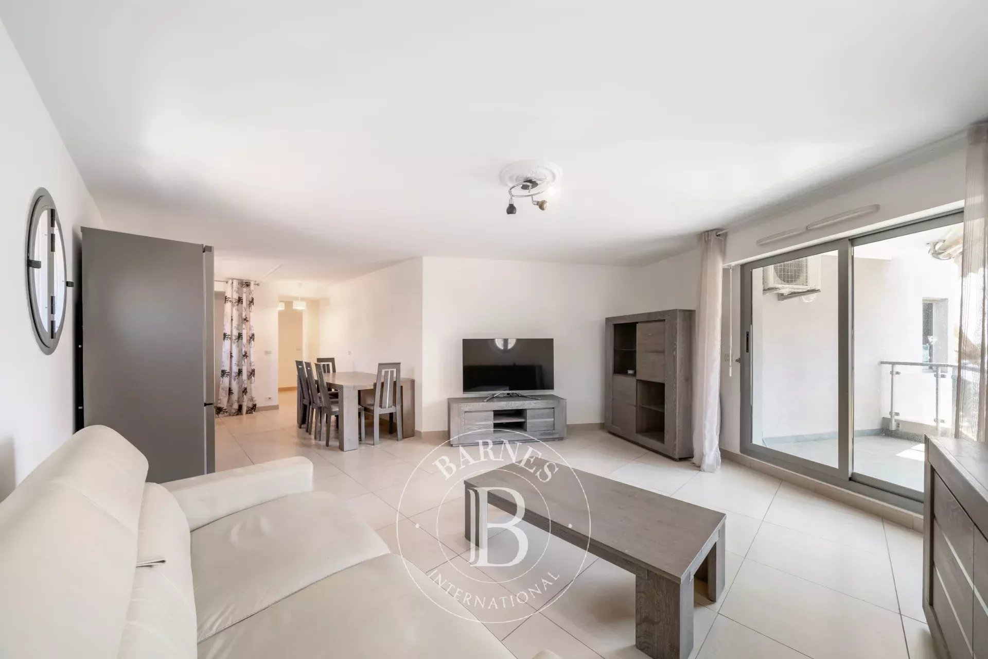 Appartement Cros de Cagnes à quelques mètres des plages et au calme