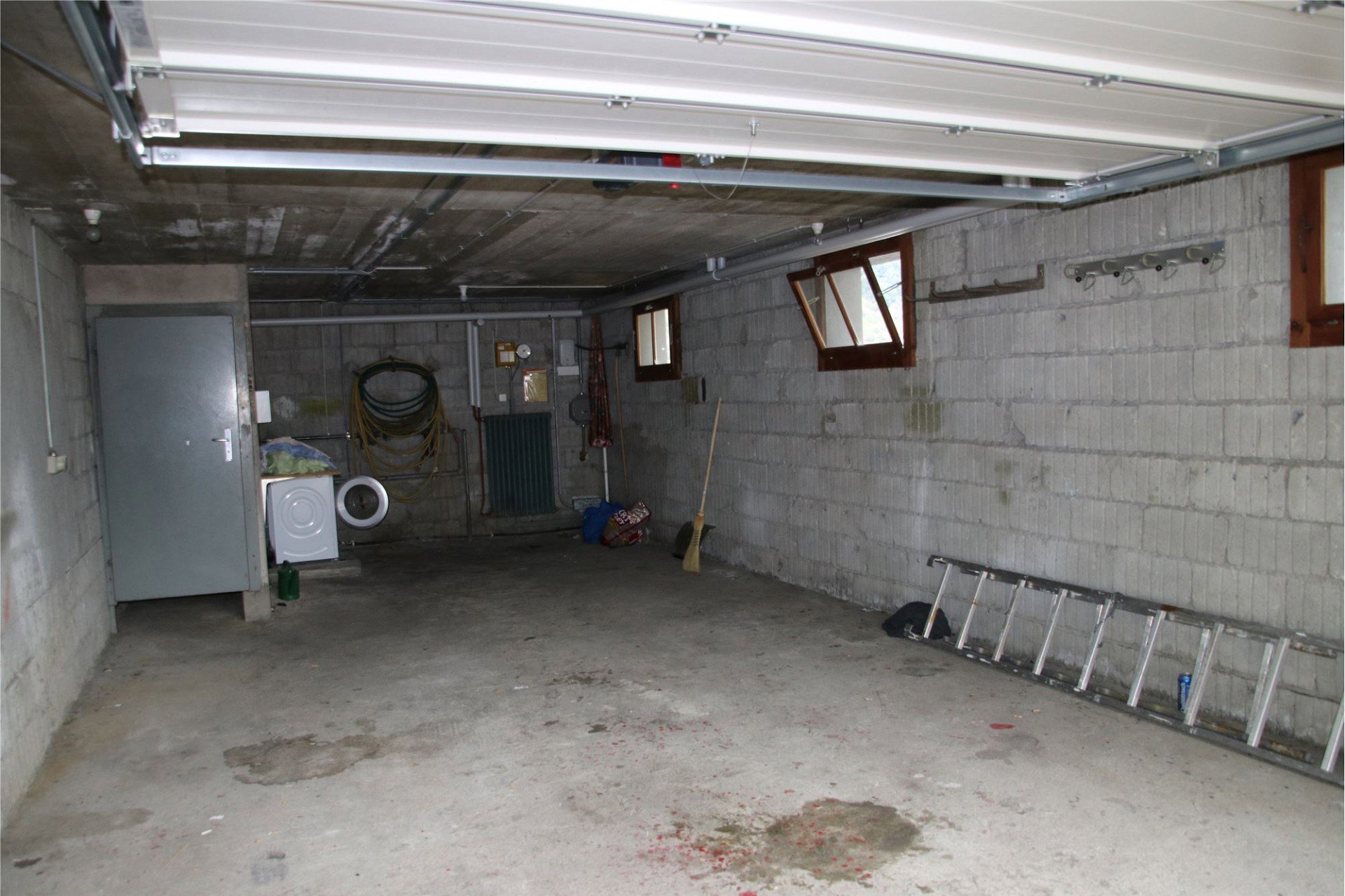 8YQHr_lookmove_236174812_4.jpg