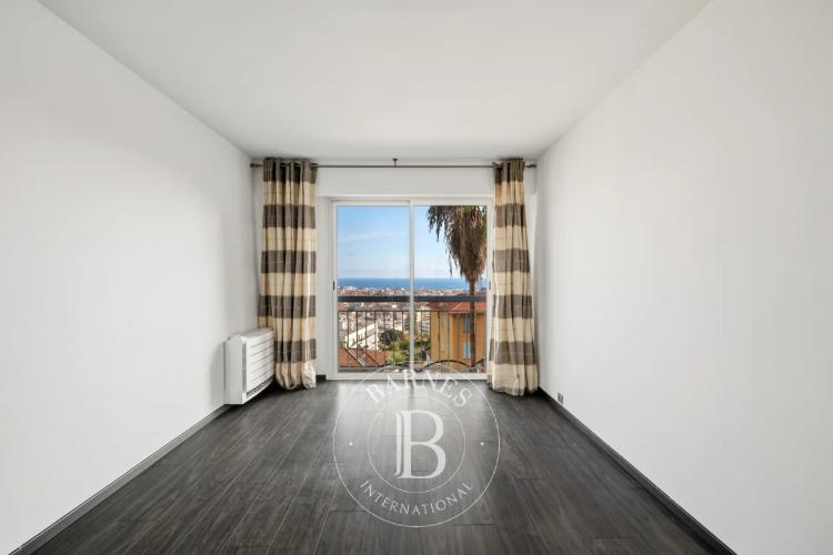 NICE - SAINT-PHILIPPE - APPARTEMENT EN DUPLEX - VUE MER PANORAMIQUE
