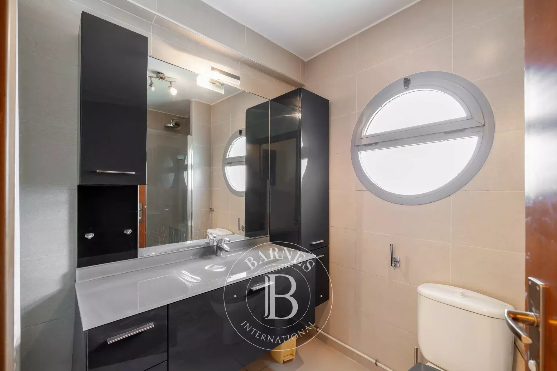 Appartement Cros de Cagnes à quelques mètres des plages et au calme