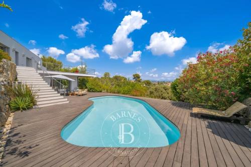 Cagnes-sur-Mer - Élégante villa contemporaine avec vue mer et montagnes