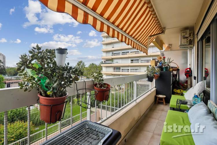 Nice St-Roch : agréable appartement de 54m² avec balcons