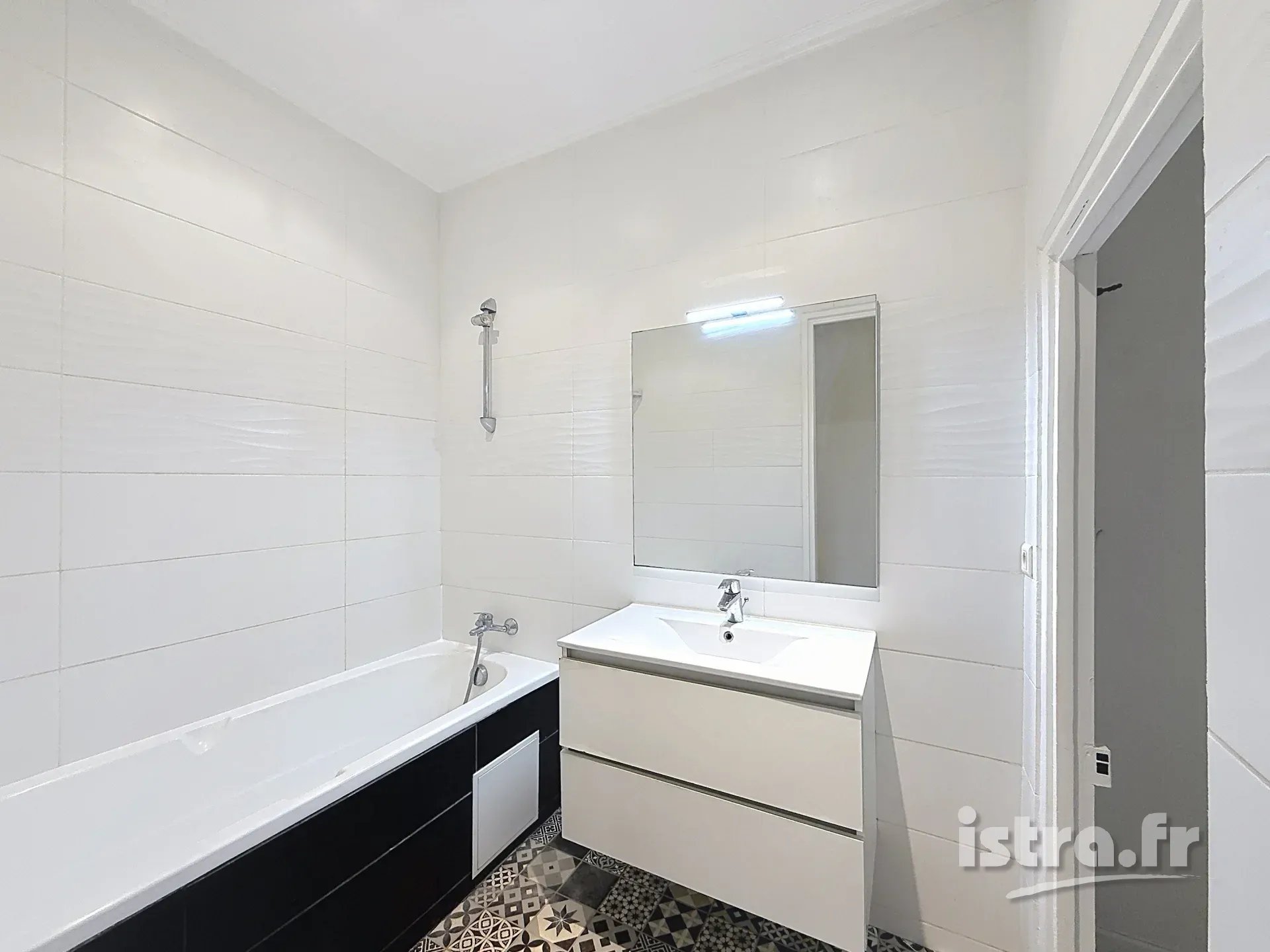 Nice Clémenceau – 2 pièces traversant 49,50m²