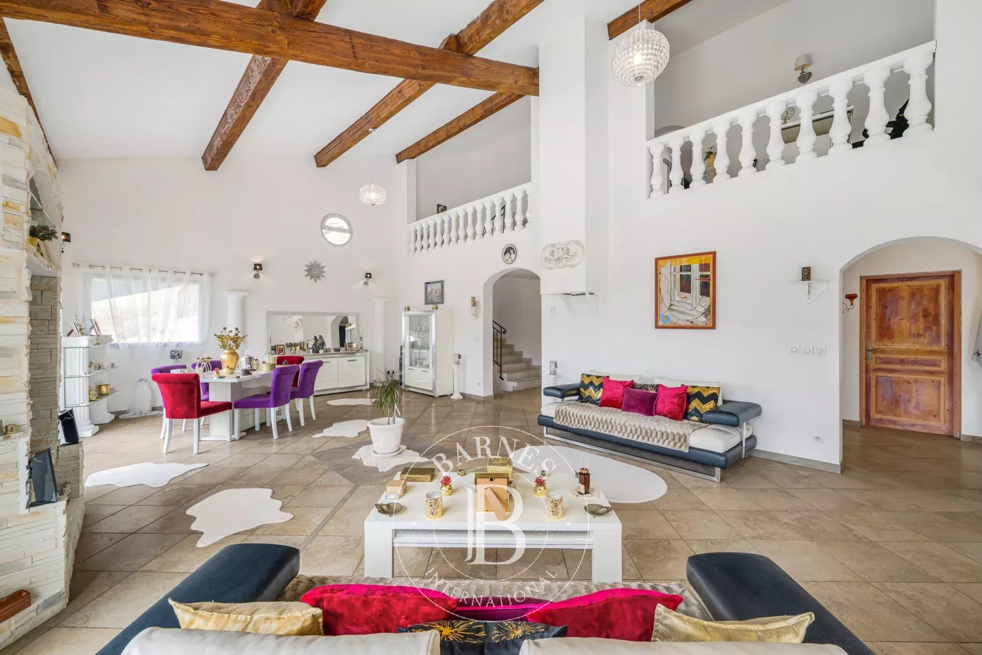 COLOMARS - PROPRIÉTÉ FAMILIALE DE 331 M² - PISCINE ET JARDIN DE 2 262 M²
