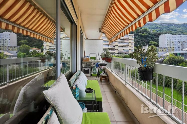 Nice St-Roch : agréable appartement de 54m² avec balcons
