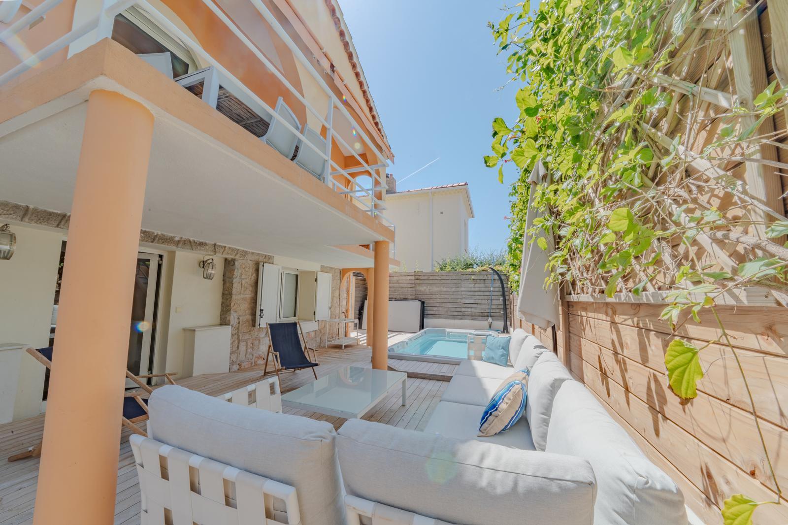 CAP DE NICE - VILLA-VUE MER - RÉNOVÉ