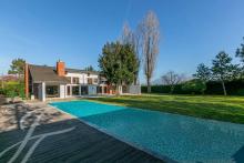 Villa contemporaine aux volumes généreux