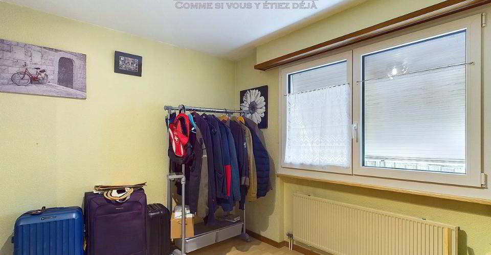 oQAEq_lookmove_237888779_9.jpg