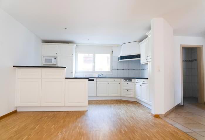 RYIKL_lookmove_237644506_4.jpg