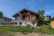 Chalet à Lens Avec Vue Imprenable Sur La Vallée